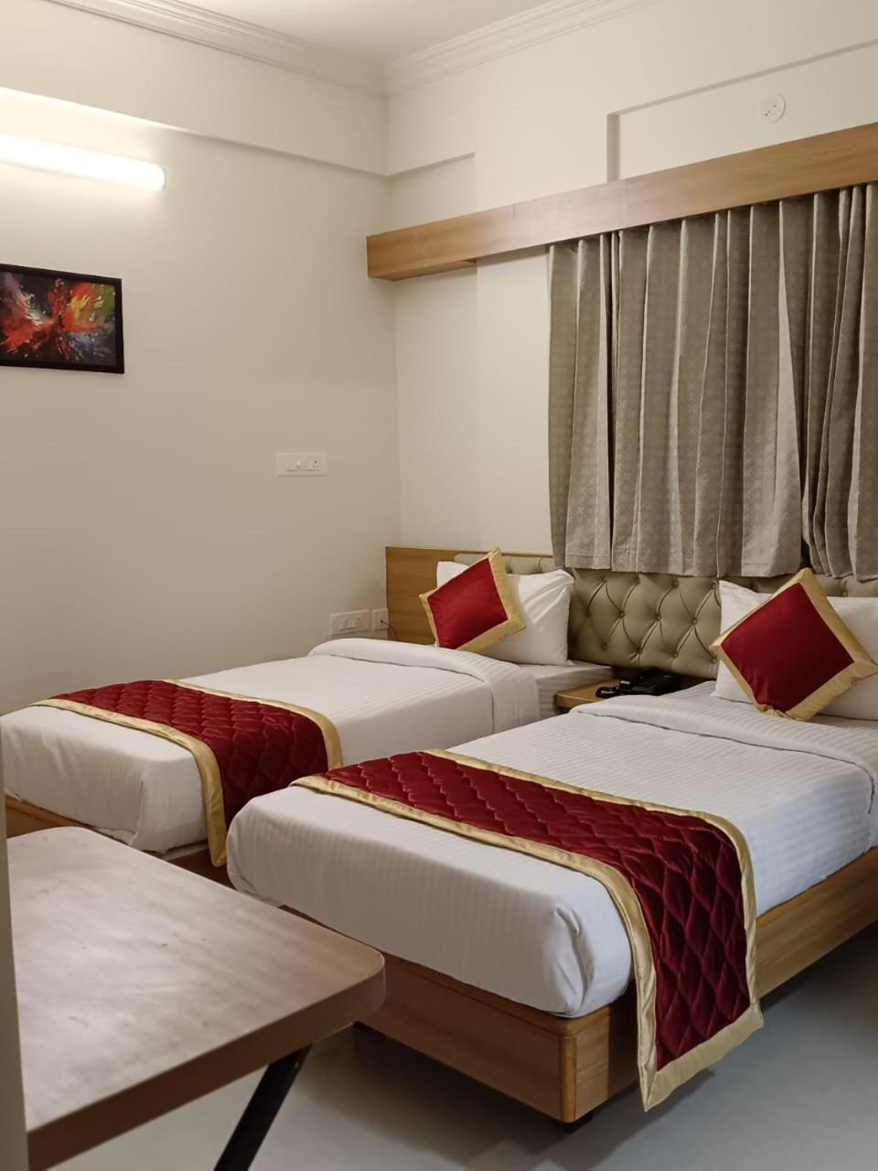 Krishna Inn Bangalore Exteriör bild