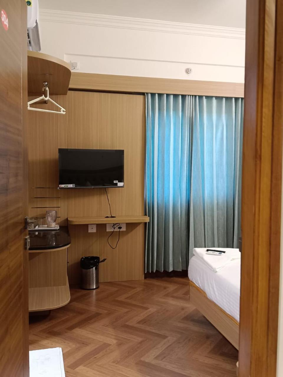 Krishna Inn Bangalore Exteriör bild