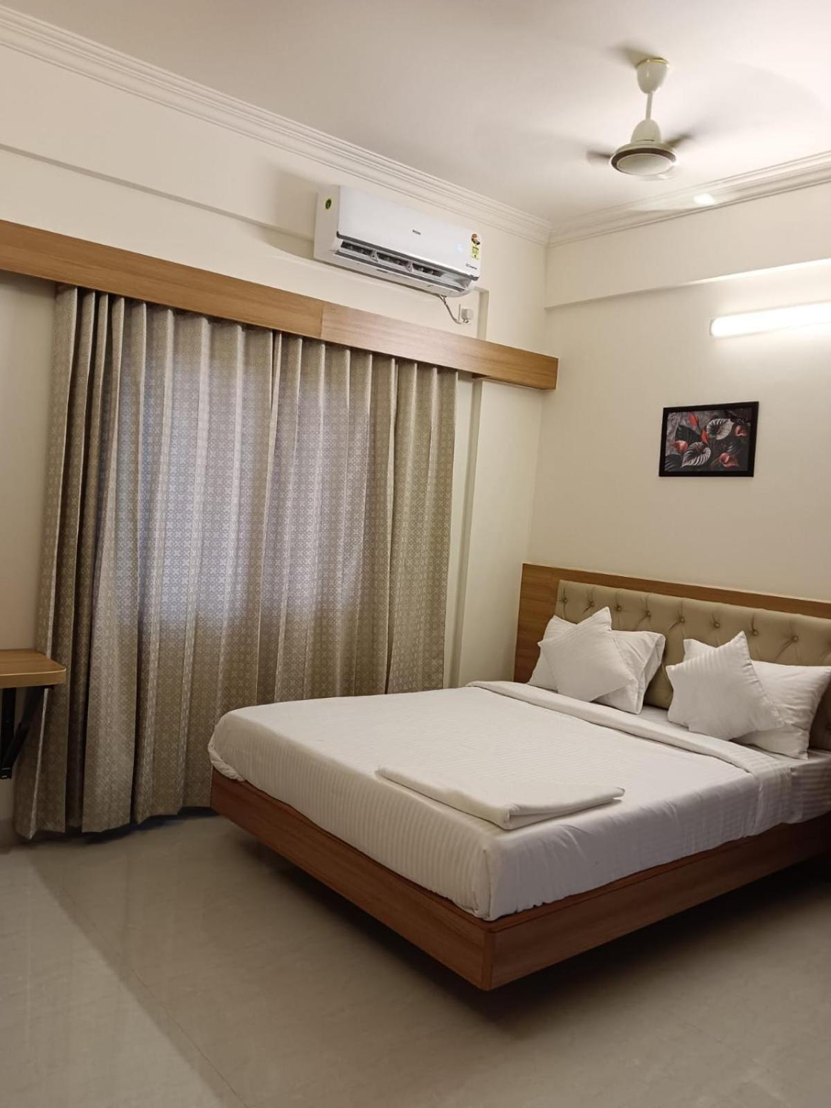 Krishna Inn Bangalore Exteriör bild